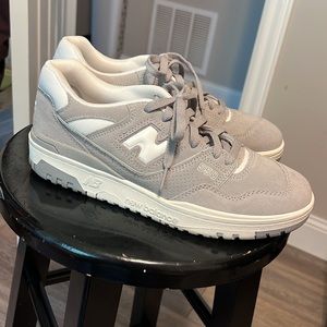 NWOT New Balance 550 Vintage Suede "Grey/White" Men's Shoe